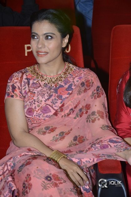 Kajol-At-VIP-2-Movie-Press-Meet